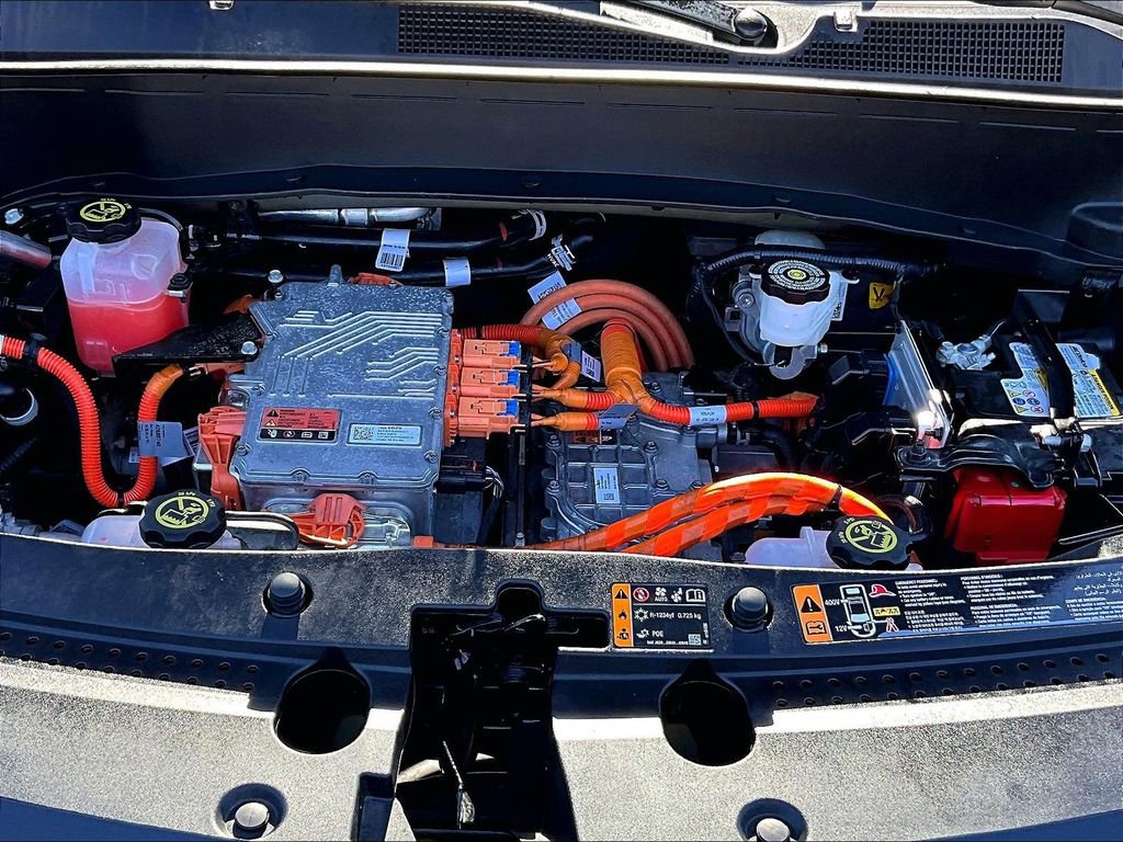 Certified 2023 Chevrolet Bolt EUV LT w/ Convenience Package image 22