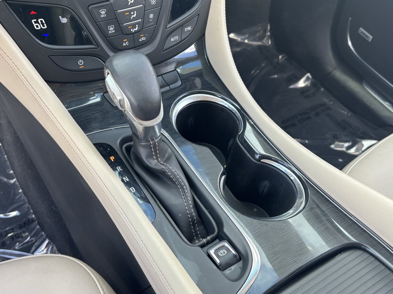 Used 2017 Buick Envision Premium AWD/4WD image 23