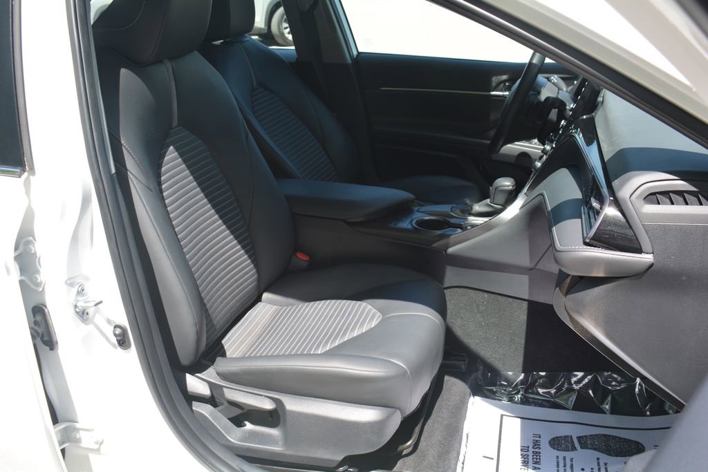 Used 2024 Toyota Camry SE FWD image 18