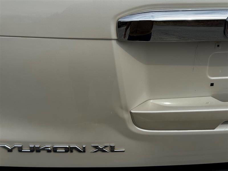 Used 2015 GMC Yukon XL Denali w/ Touring Package image 15