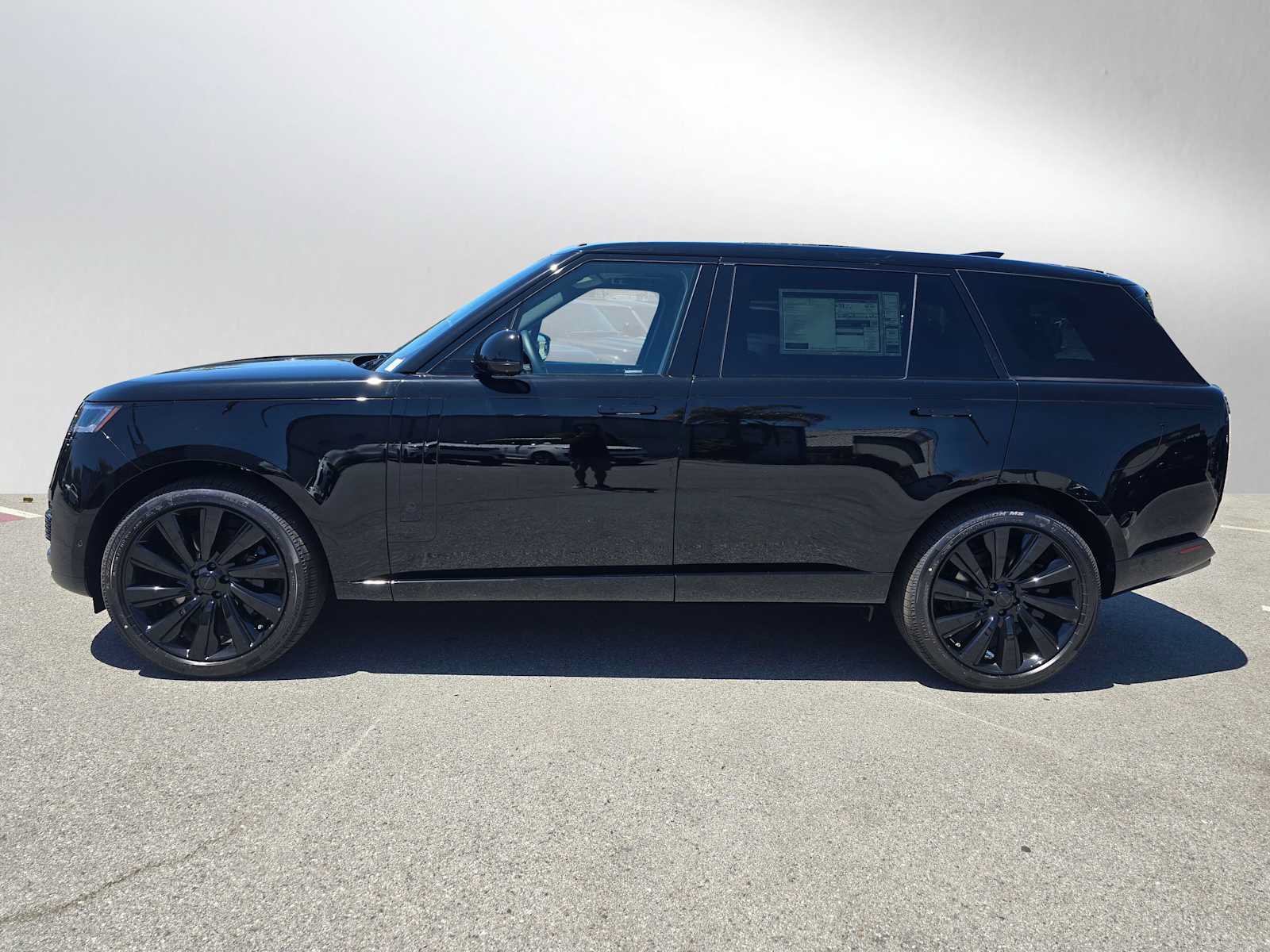 New 2026 Land Rover Range Rover Long Wheel Base SV AWD/4WD image 2