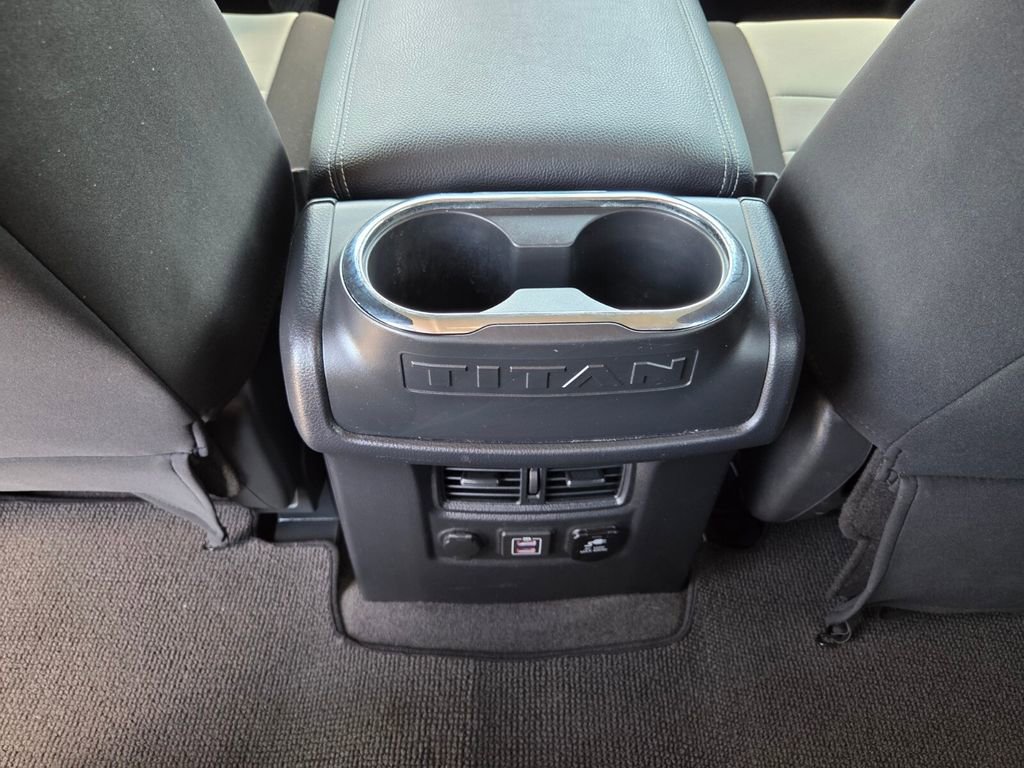 Used 2021 Nissan Titan SV w/ SV Convenience Package RWD image 15
