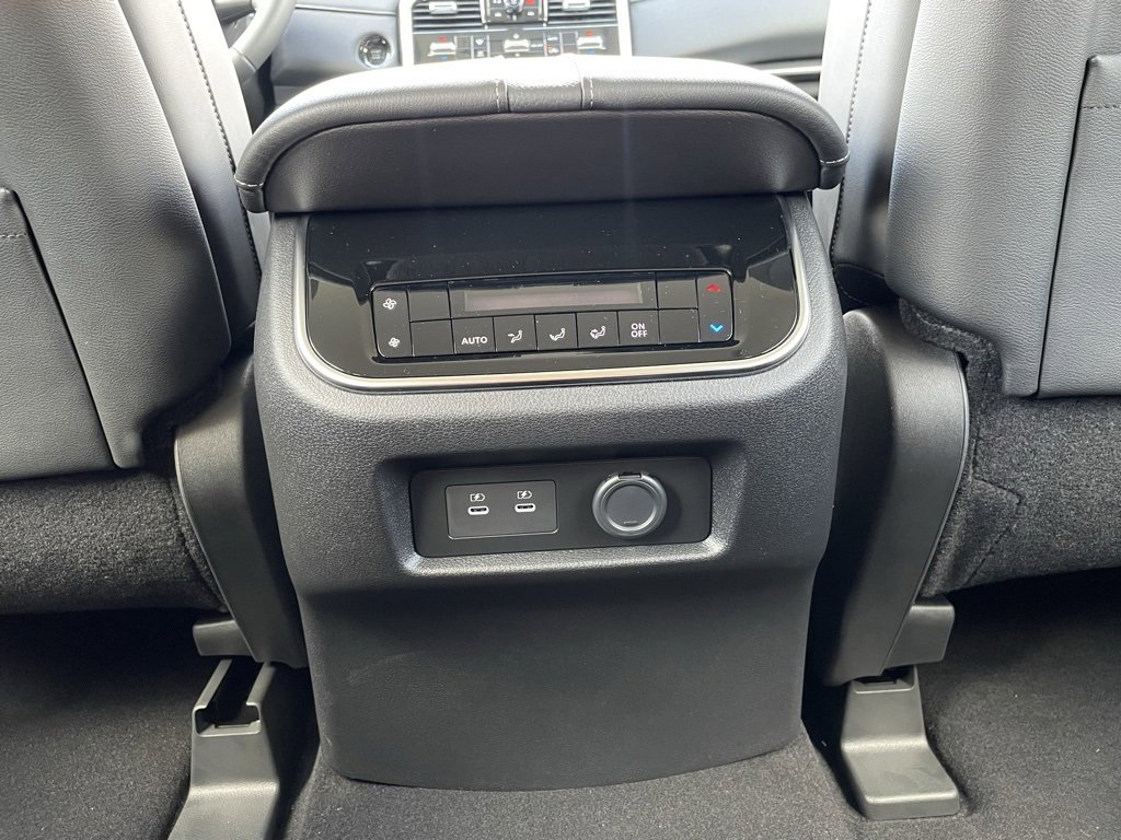 New 2026 Nissan Armada SV image 18