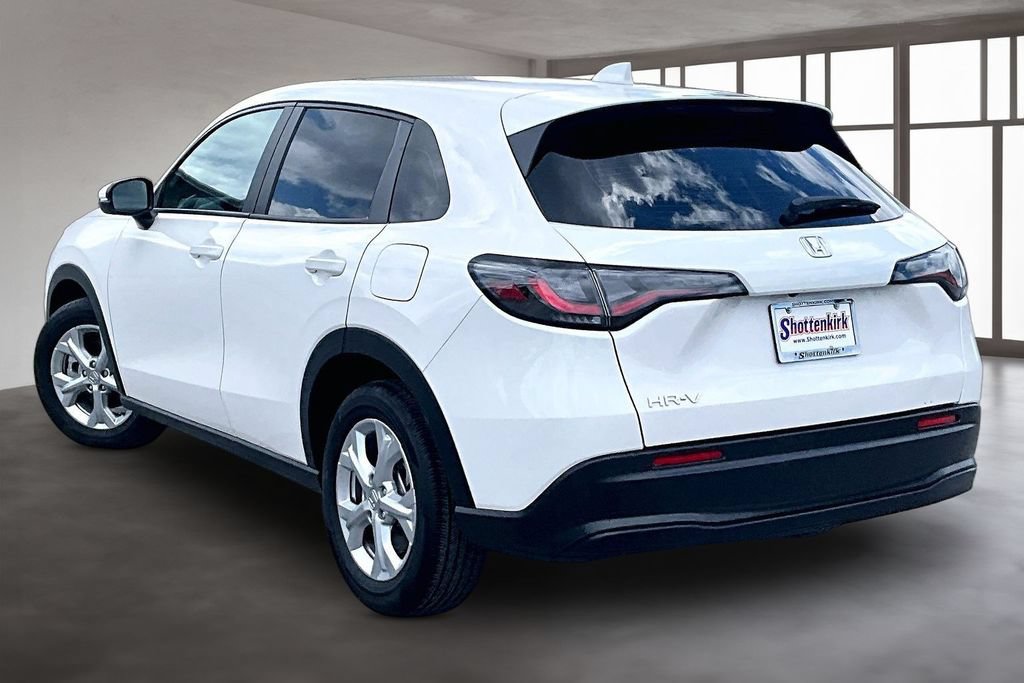 Certified 2025 Honda HR-V LX image 4