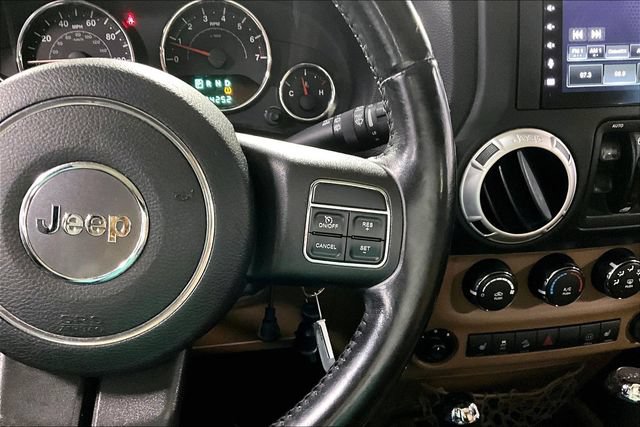 Used 2012 Jeep Wrangler Unlimited Sahara AWD/4WD image 12
