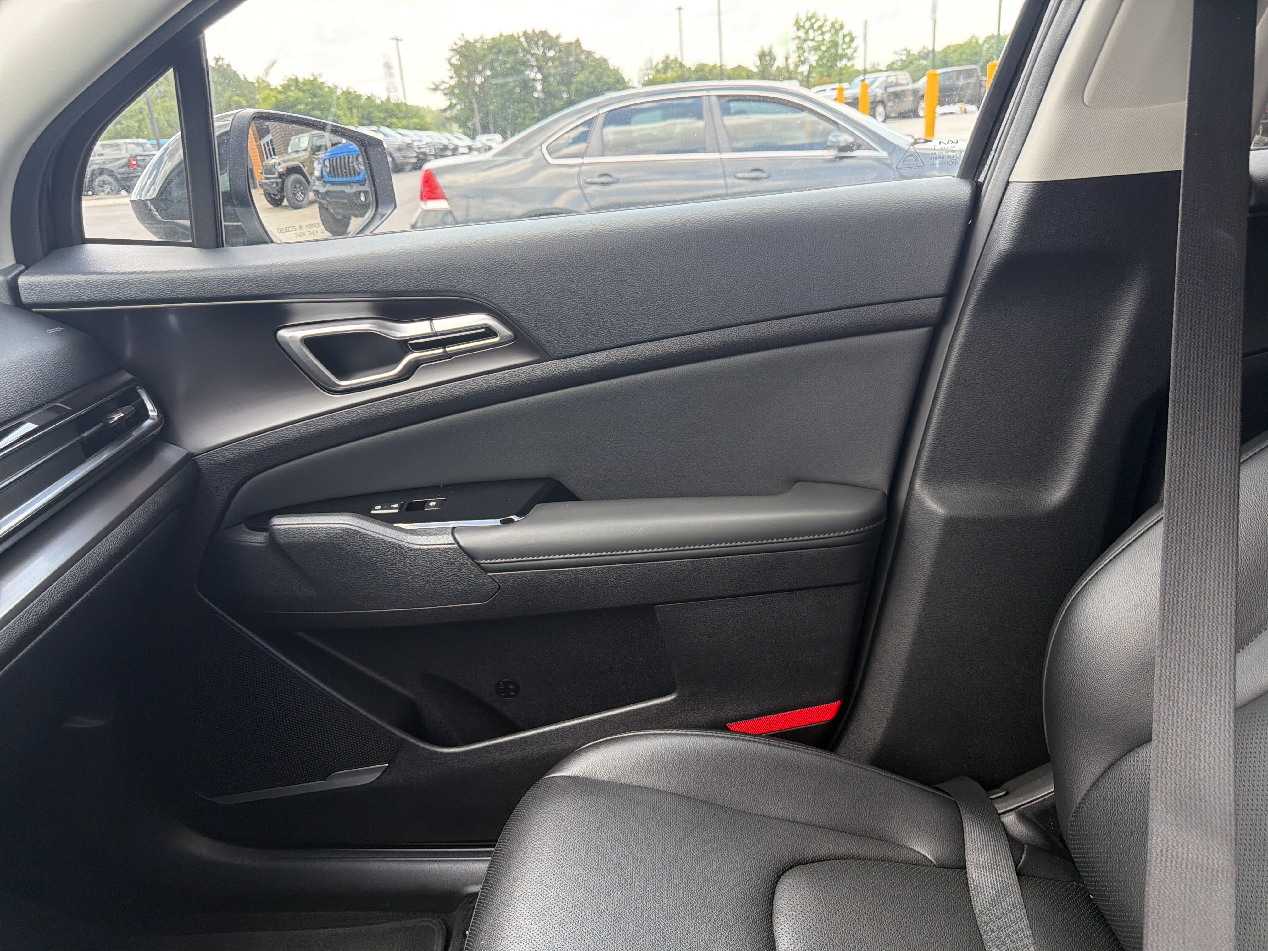 Used 2023 Kia Sportage EX FWD image 49
