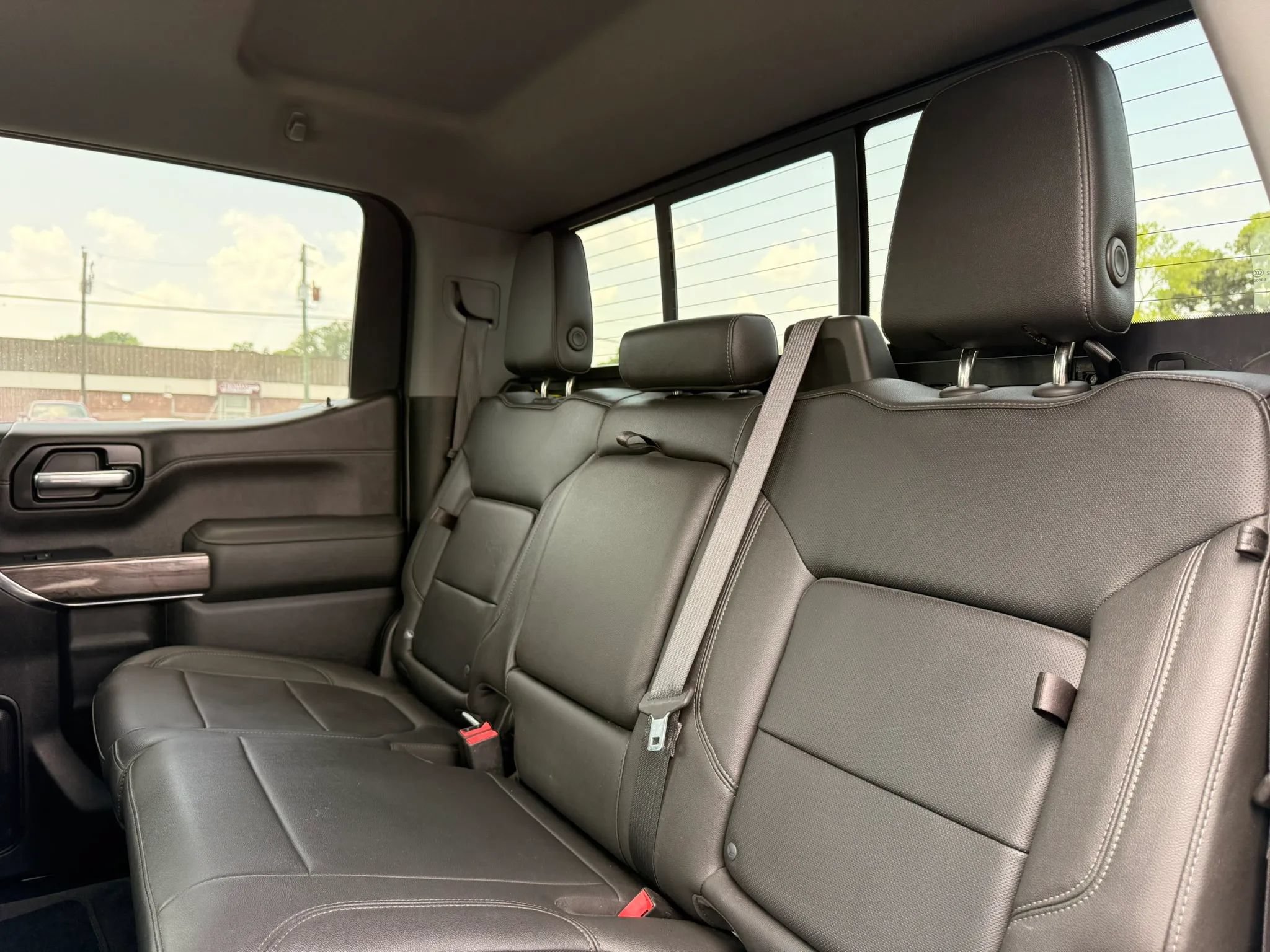 Used 2021 Chevrolet Silverado 1500 LTZ AWD/4WD image 17