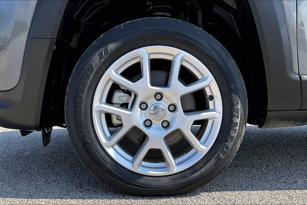 Used 2021 Jeep Renegade Latitude image 35