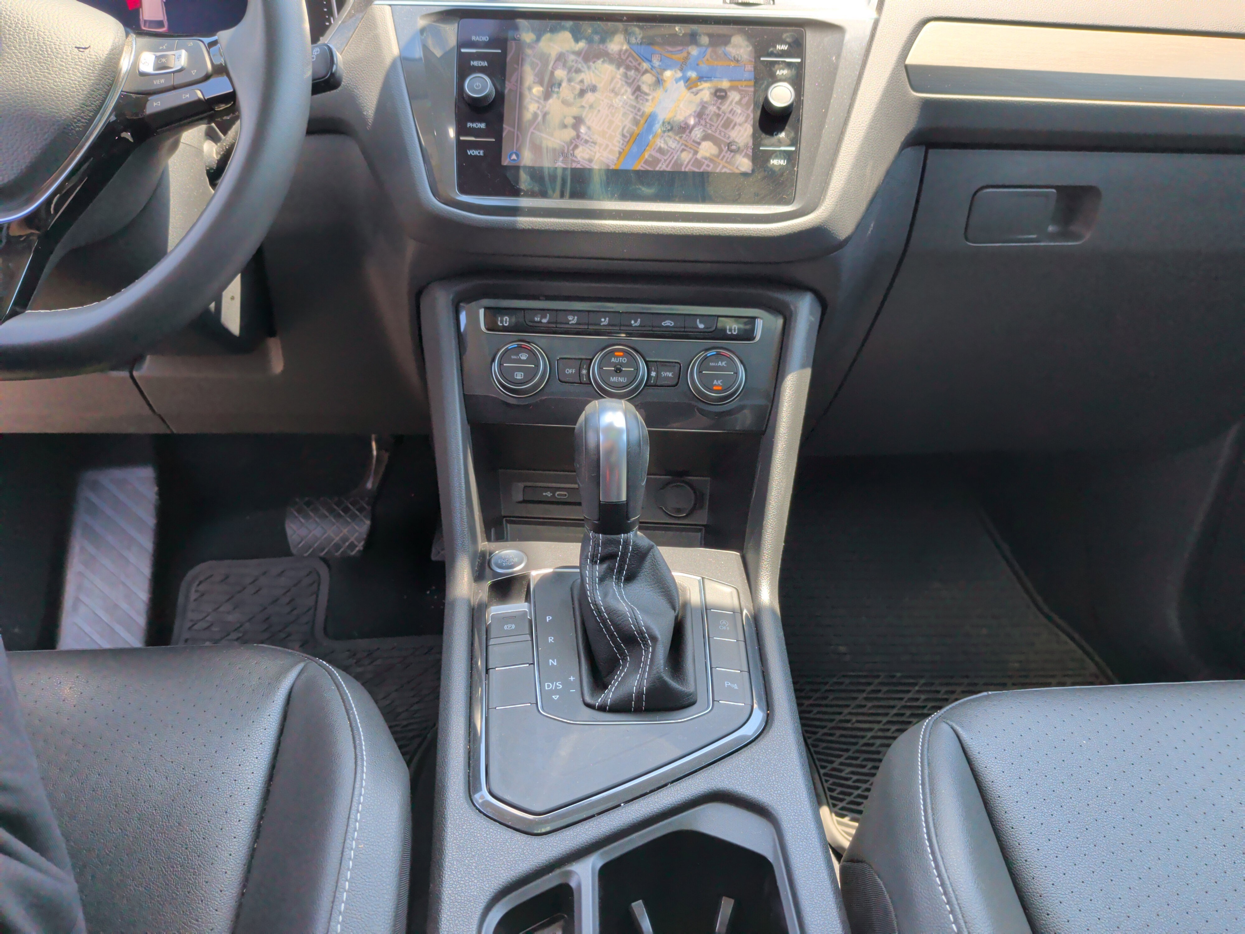 Used 2021 Volkswagen Tiguan SEL w/ 3-Row Tiguan MDO Package FWD image 30
