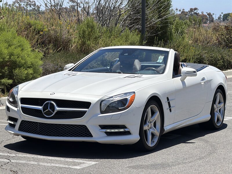 Used 2015 Mercedes-Benz SL 400 w/ Premium I Package image 2