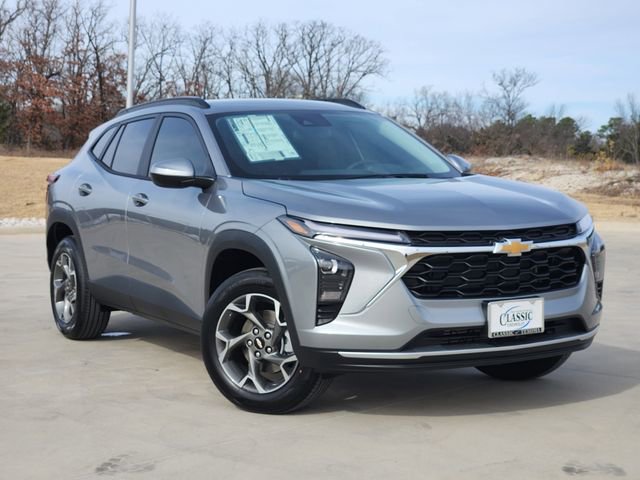 New 2026 Chevrolet Trax LT w/ Driver Confidence Package