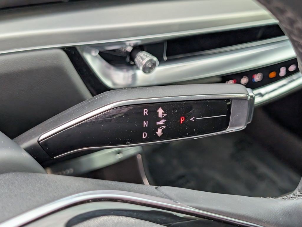 Certified 2026 Cadillac Lyriq Premium Luxury AWD/4WD image 30