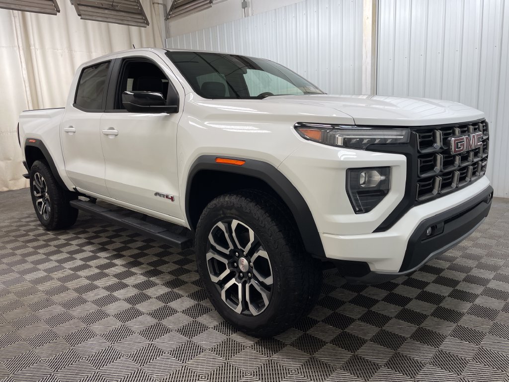 Used 2024 GMC Canyon AT4 w/ Canyon Safety Plus Package AWD/4WD image 21