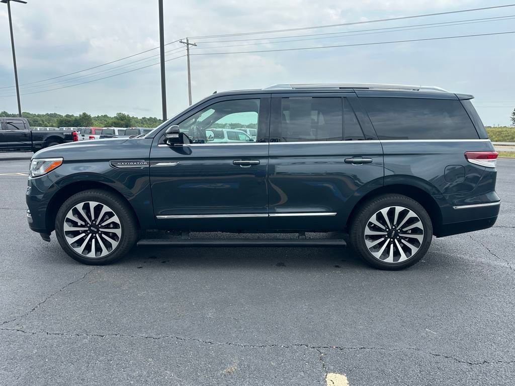 Used 2024 Lincoln Navigator Reserve image 26