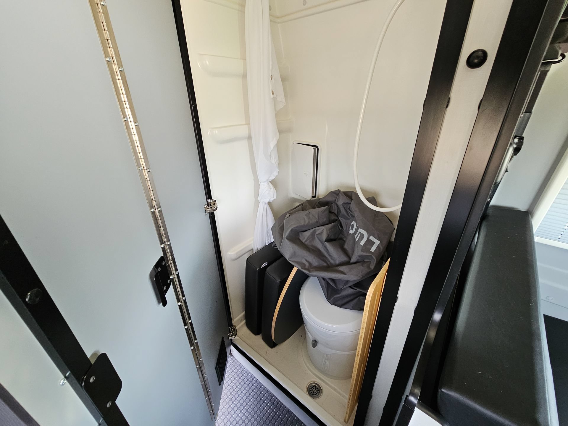 Used 2022 Mercedes-Benz Sprinter 2500 image 50