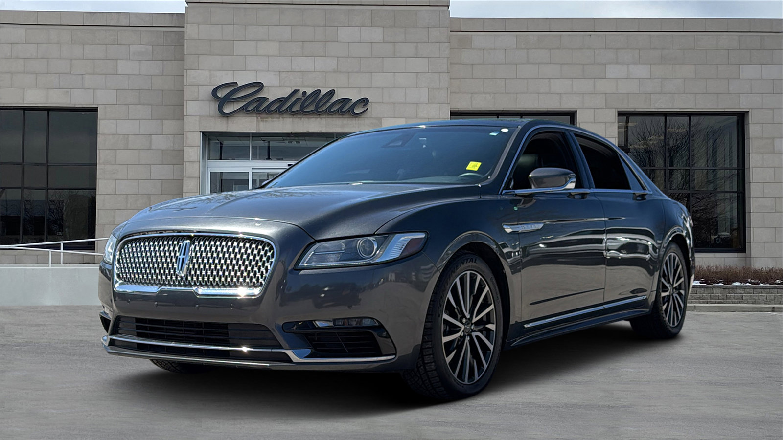 Used 2017 Lincoln Continental Select w/ Climate Package AWD/4WD image 5