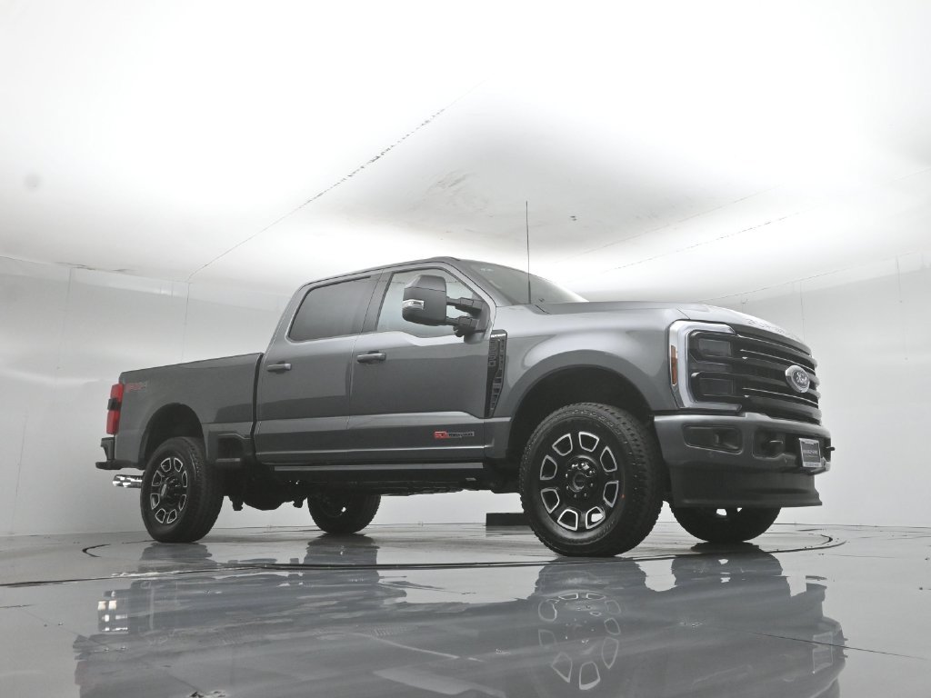 New 2026 Ford F250 Platinum AWD/4WD image 3