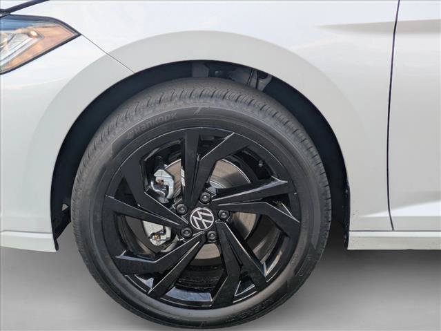New 2026 Volkswagen Jetta SE FWD image 10