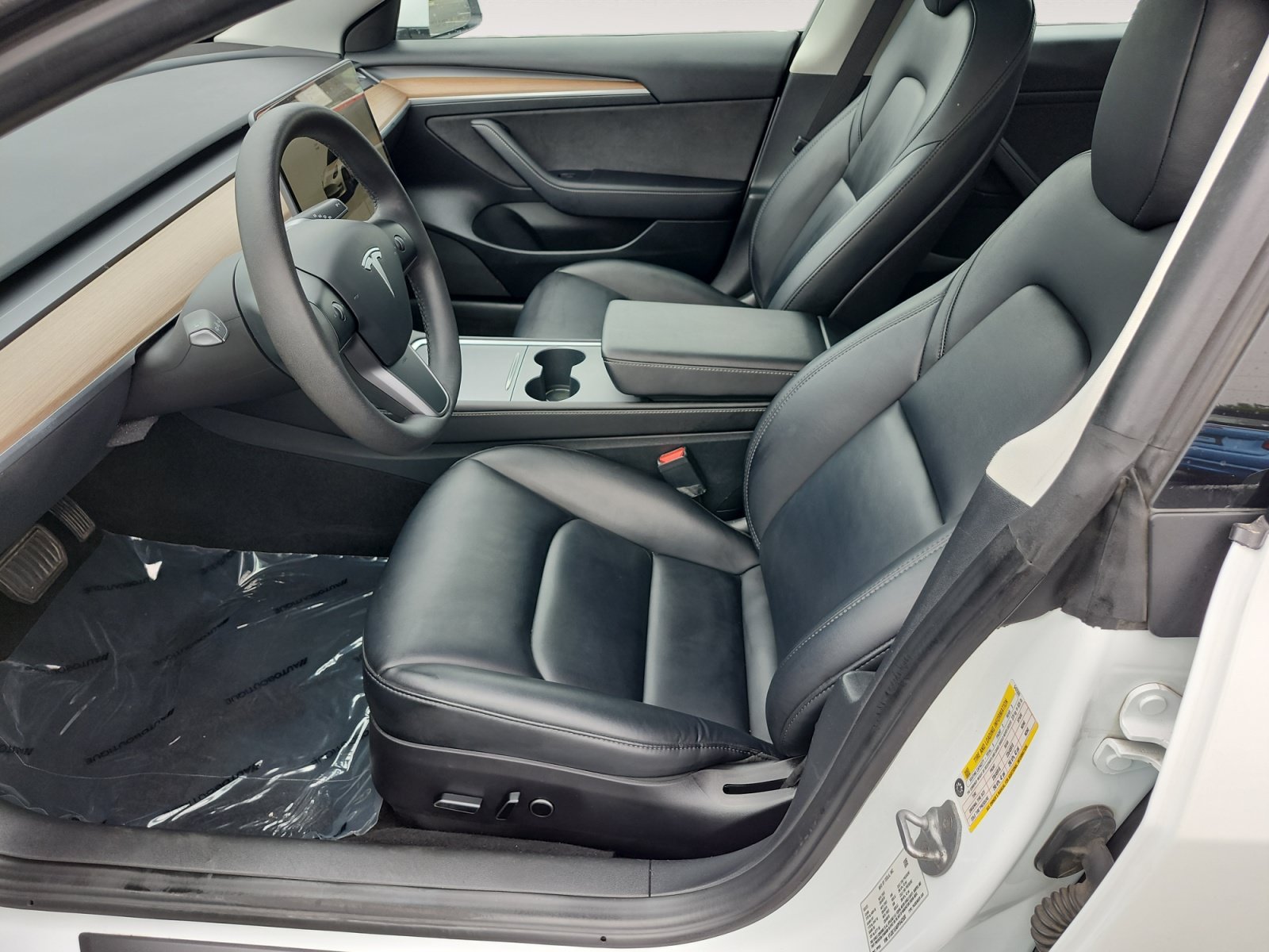Used 2023 Tesla Model 3 Standard Range RWD image 9