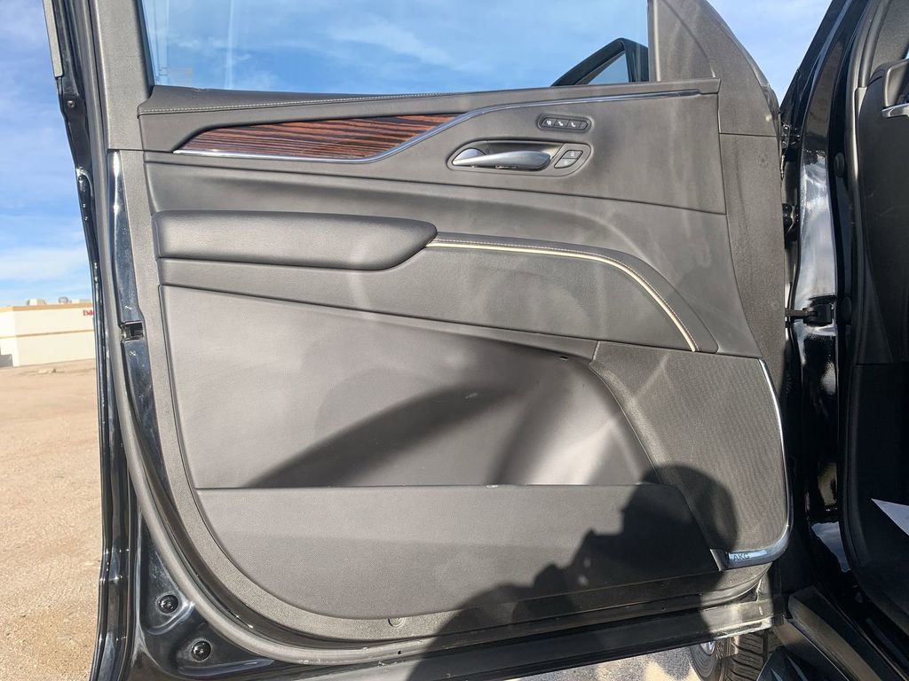 Certified 2023 Cadillac Escalade Premium Luxury image 20