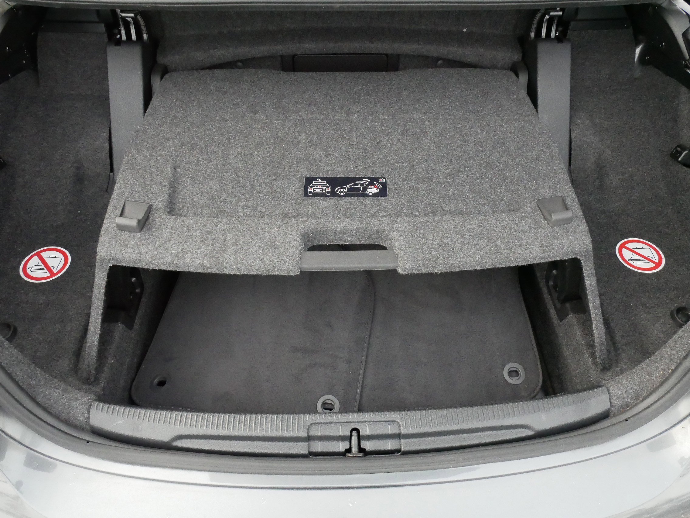 Used 2013 Volkswagen Eos Lux image 18