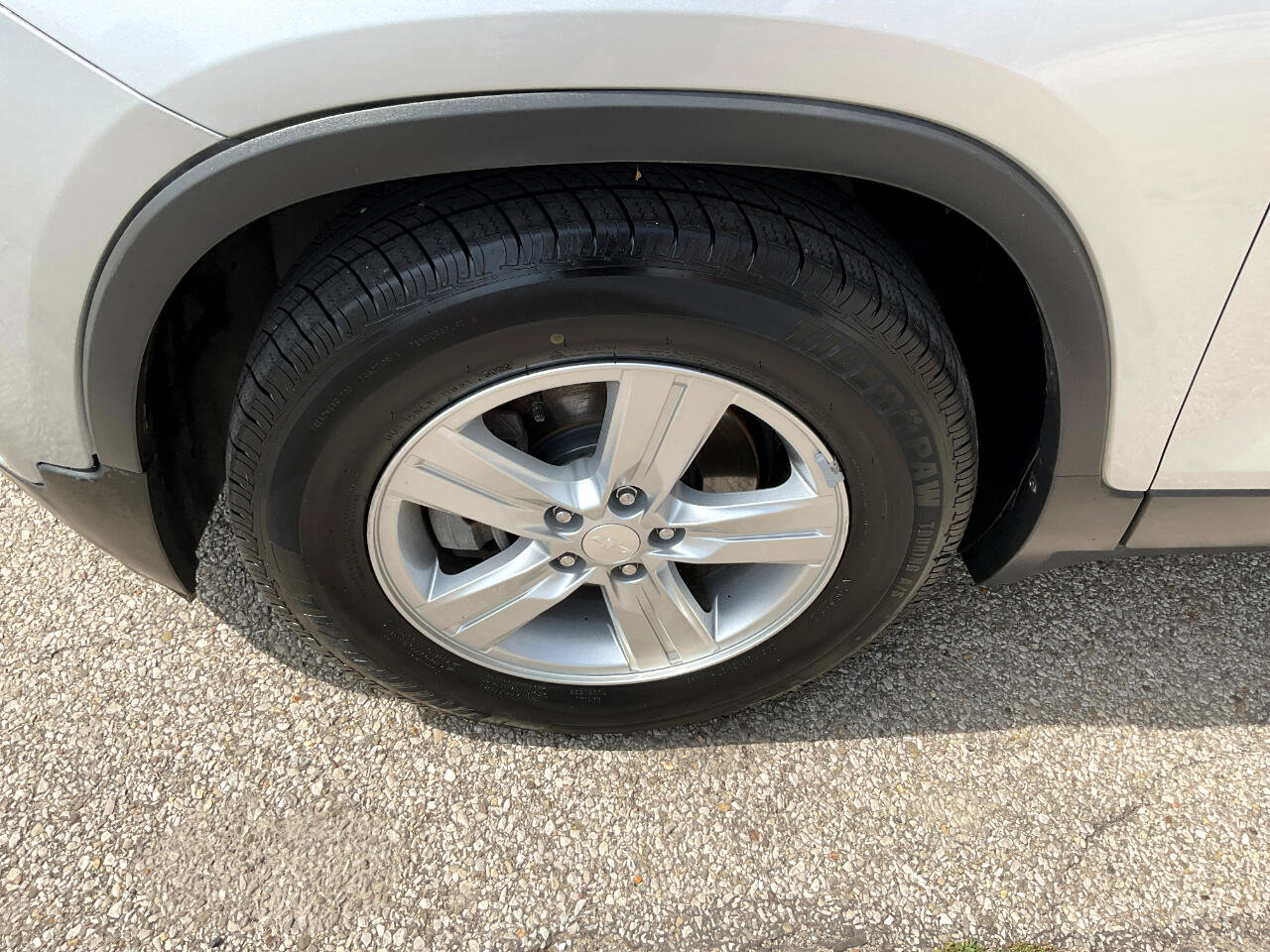 Used 2019 Chevrolet Trax LS image 9