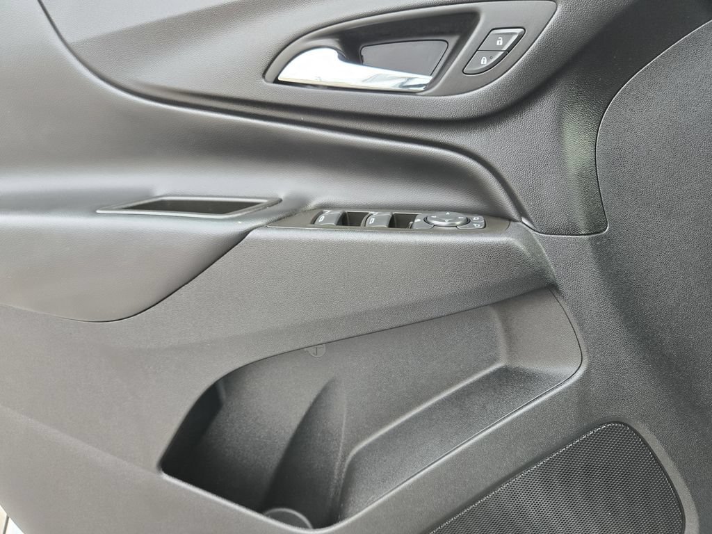 Used 2023 Chevrolet Equinox LT FWD image 25