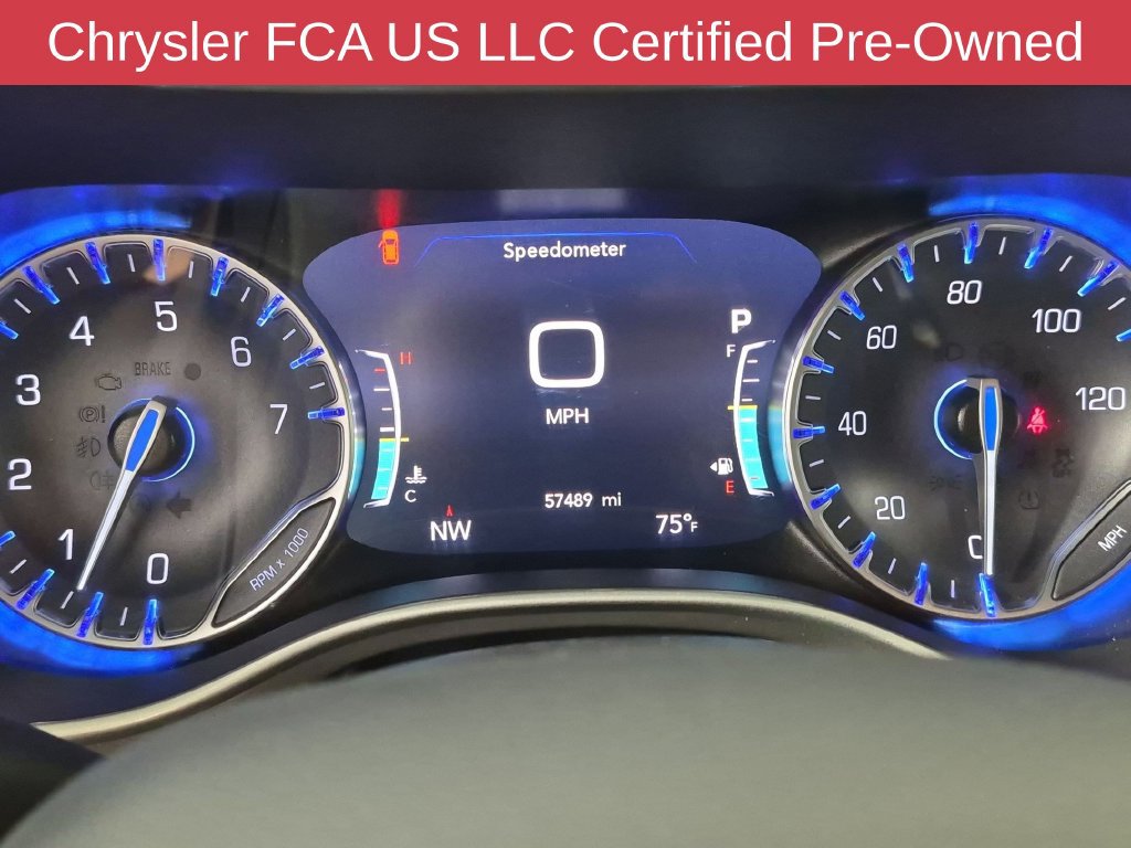 Certified 2025 Chrysler Pacifica Select FWD image 24