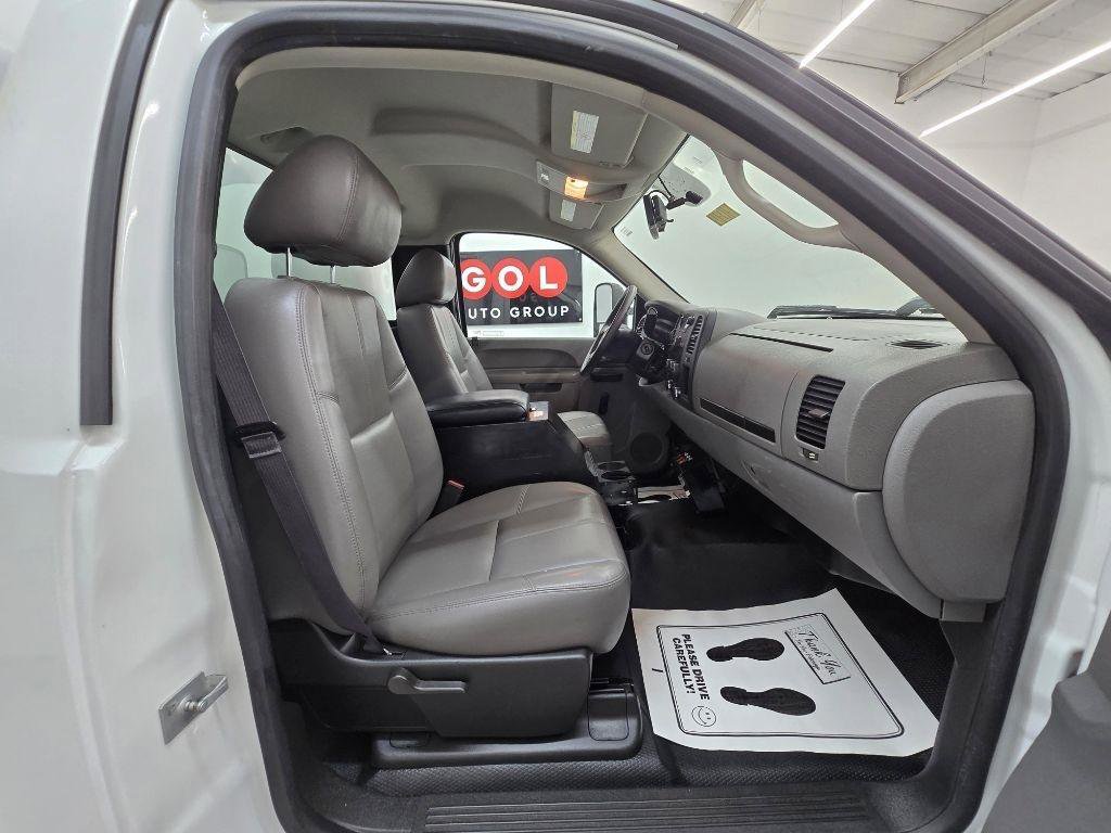 Used 2014 Chevrolet Silverado 3500 W/T image 20