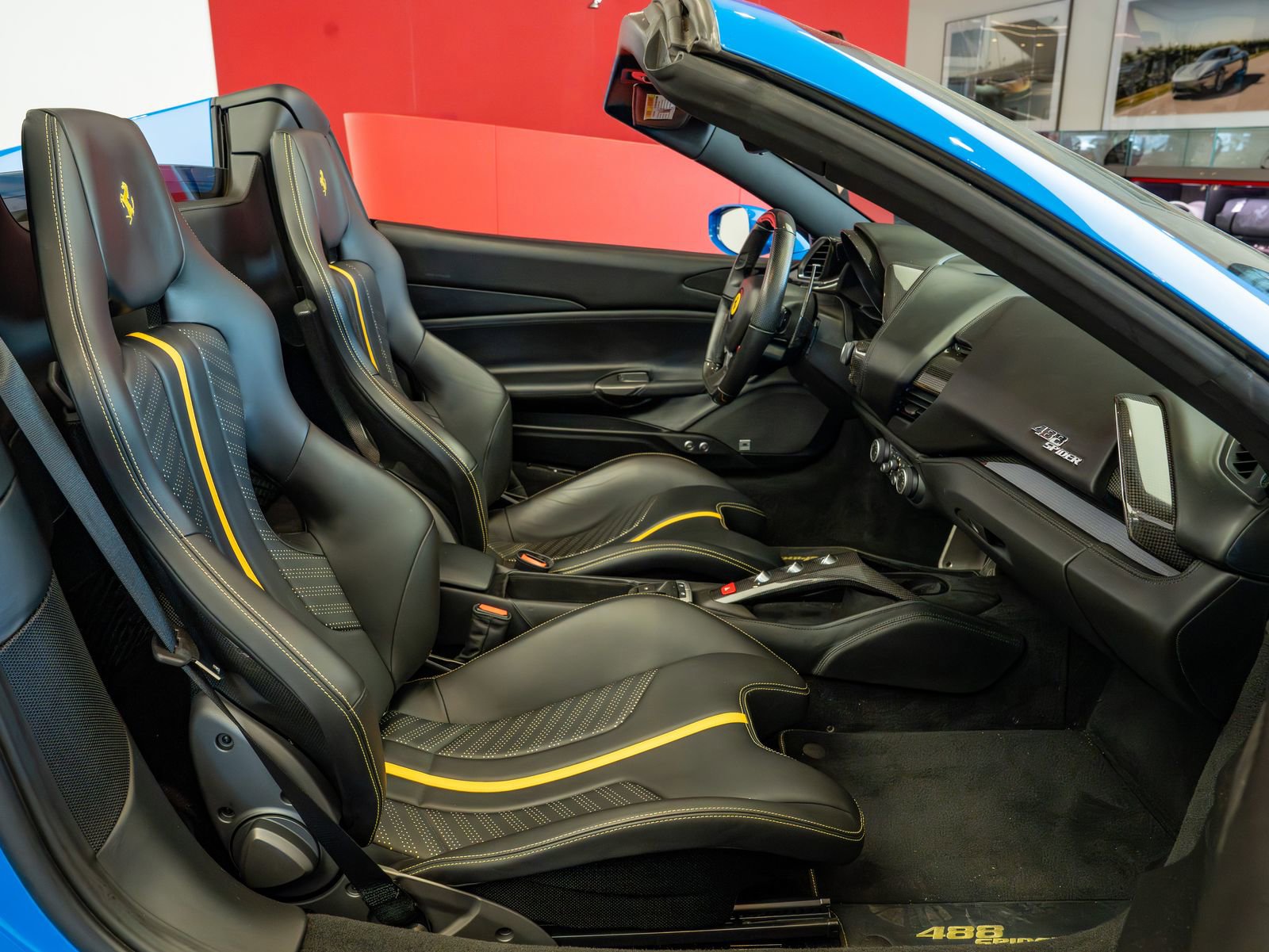 Used 2017 Ferrari 488 Spider RWD image 18