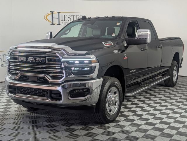 Used 2025 RAM 2500 Laramie AWD/4WD image 4