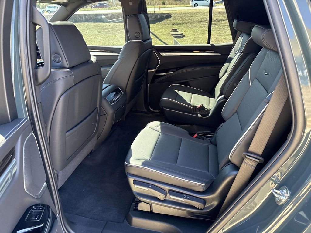 Used 2025 Cadillac Escalade Premium Luxury w/ Touring Package image 10