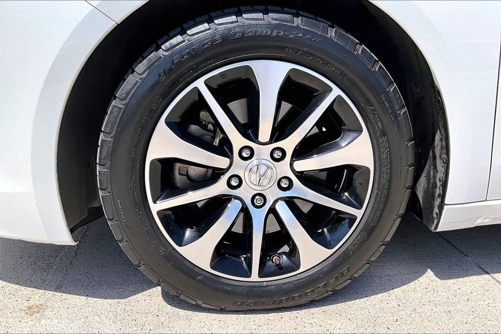 Used 2017 Acura TLX w/ Technology Package FWD image 11