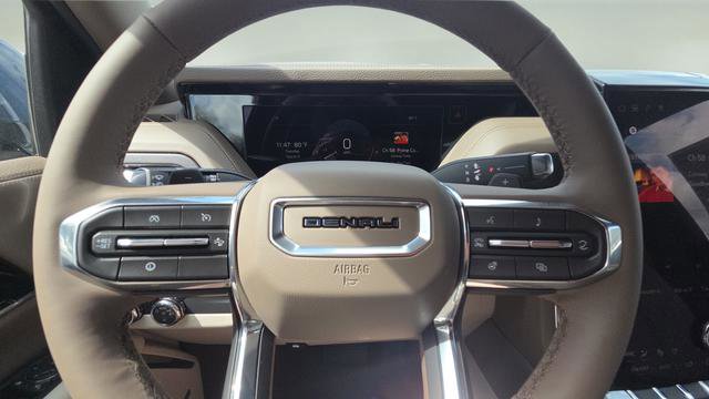 New 2026 GMC Yukon Denali w/ Sun & Power Step Package image 13