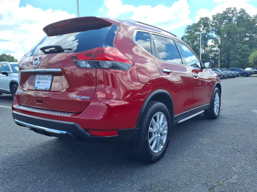 Used 2017 Nissan Rogue SV w/ SV Premium Package AWD/4WD image 20