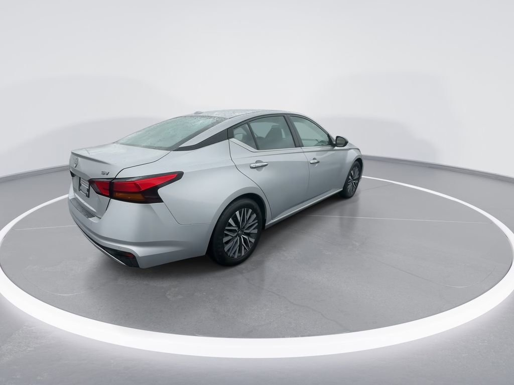 Used 2024 Nissan Altima 2.5 SV image 8