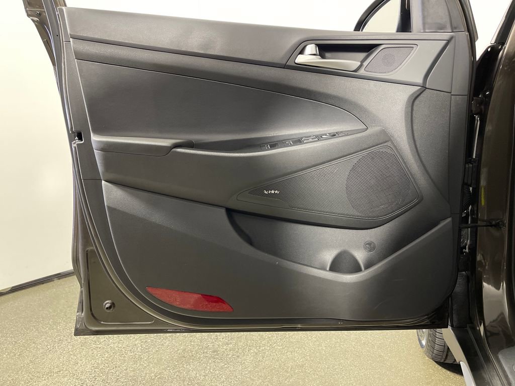 Used 2020 Hyundai Tucson Limited FWD image 19