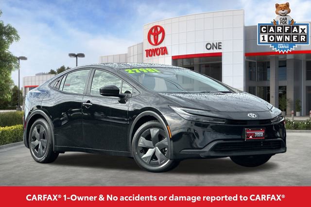 Certified 2024 Toyota Prius LE image 2