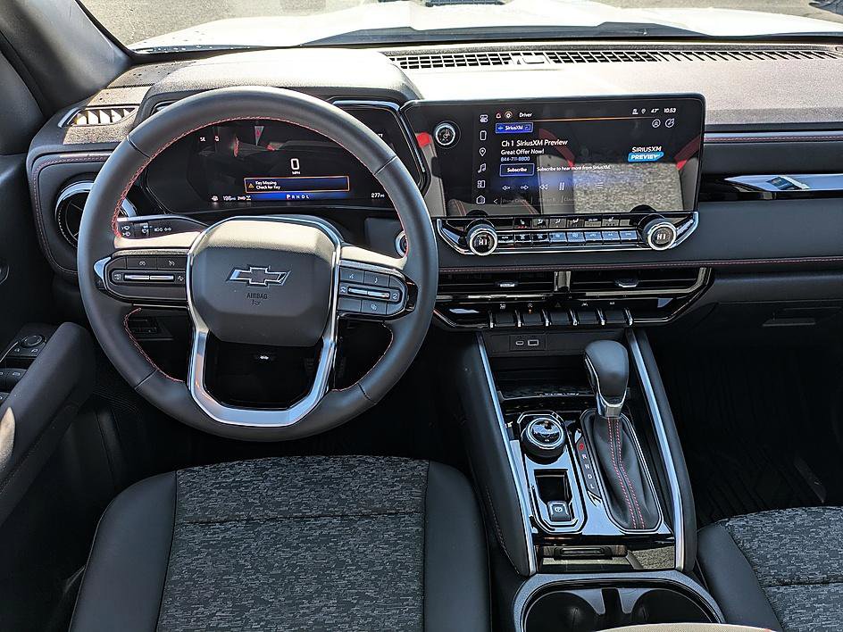 Used 2025 Chevrolet Colorado Z71 image 26