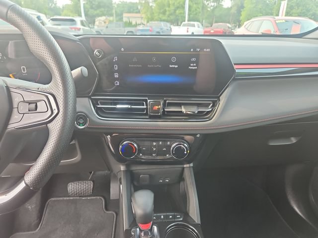 Used 2024 Chevrolet TrailBlazer RS w/ Driver Confidence Package AWD/4WD image 18