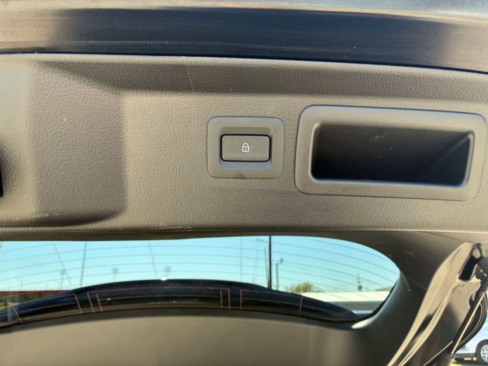 Used 2025 MAZDA CX-50 AWD 2.5 S w/ Select Package image 18