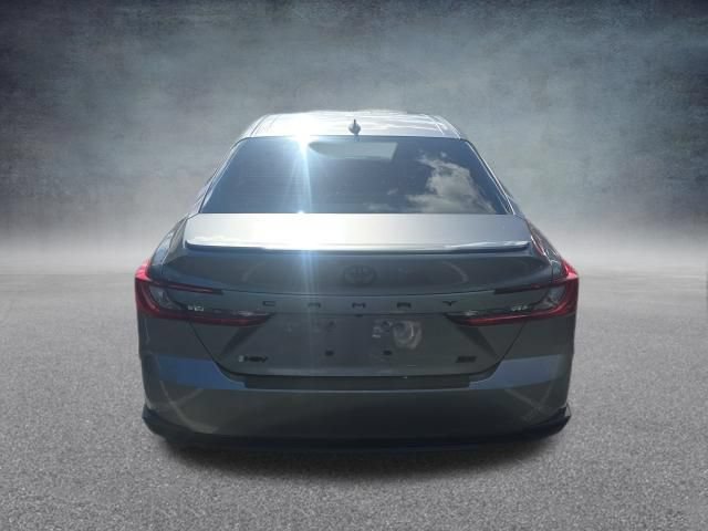 Used 2025 Toyota Camry SE FWD image 9