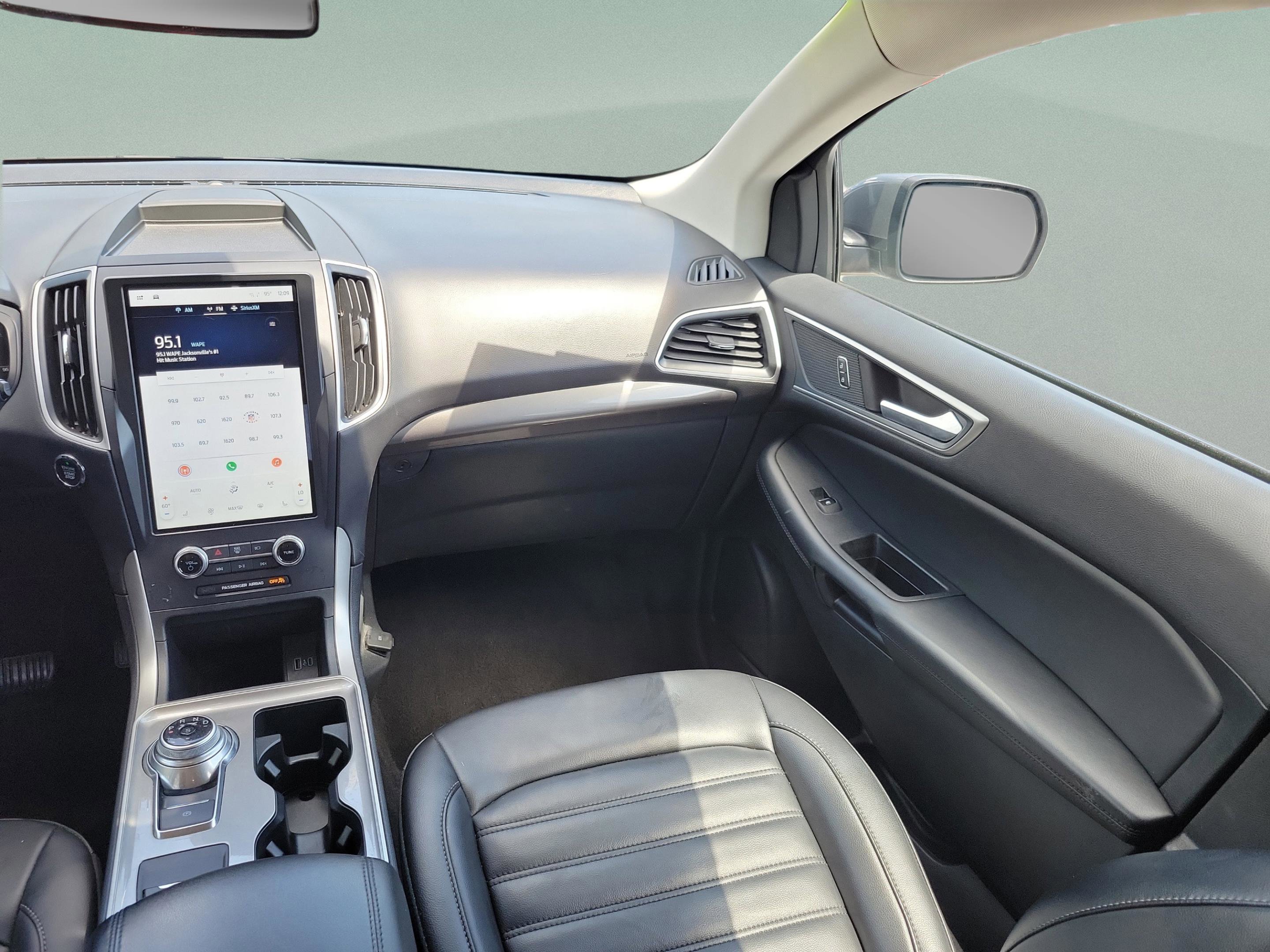 Used 2024 Ford Edge SEL AWD/4WD image 7