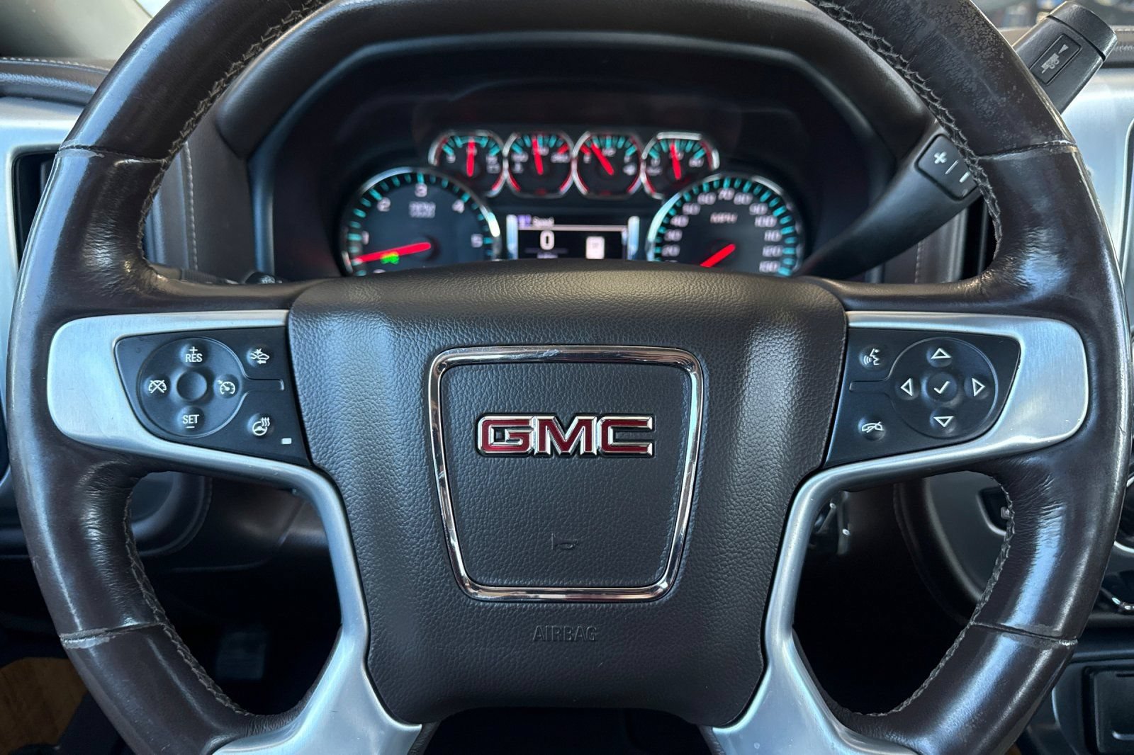 Used 2018 GMC Sierra 1500 SLT AWD/4WD image 32