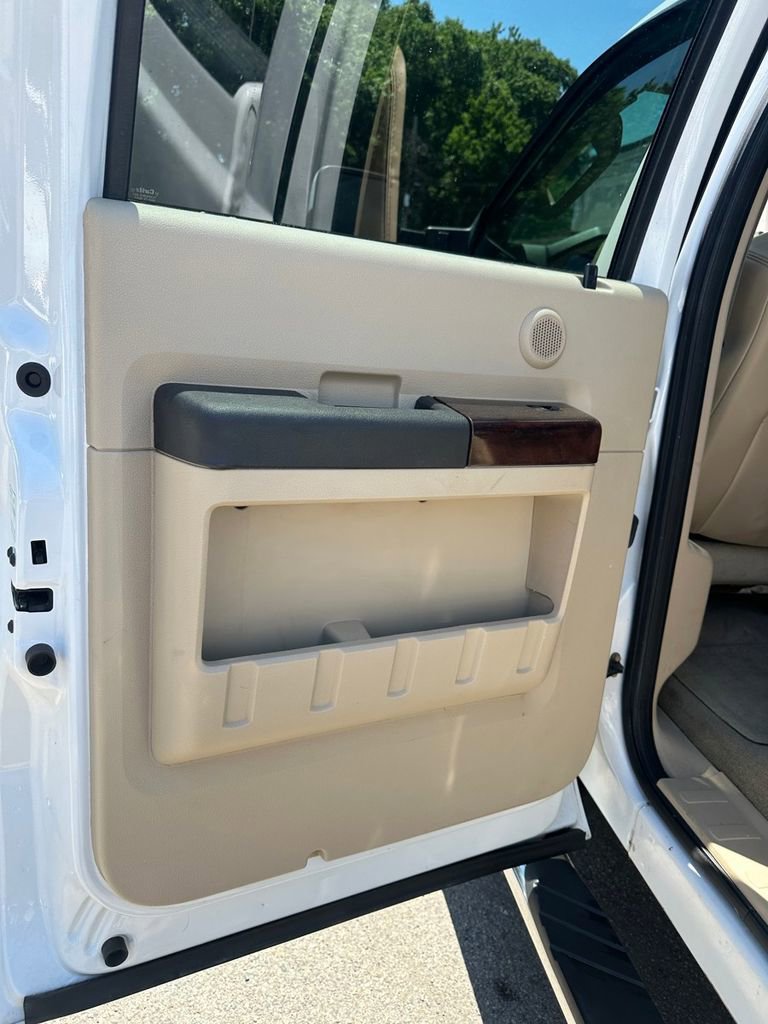 Used 2008 Ford F450 Lariat AWD/4WD image 14