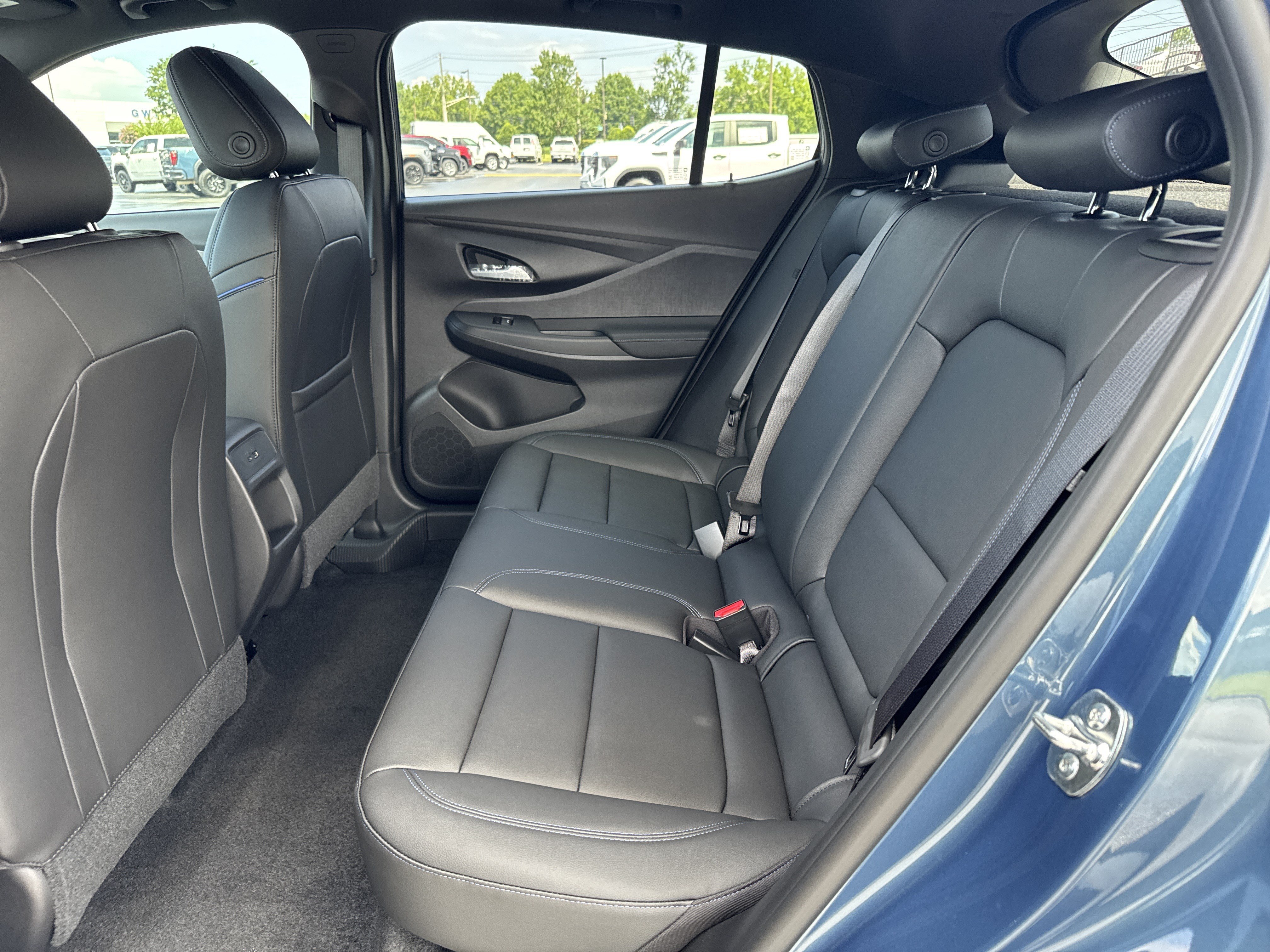 New 2026 Buick Envista Sport Touring w/ Convenience I Package FWD image 28