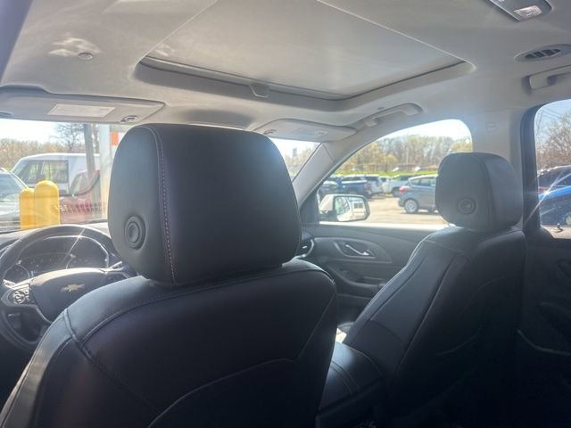 Used 2018 Chevrolet Traverse Premier AWD/4WD image 29
