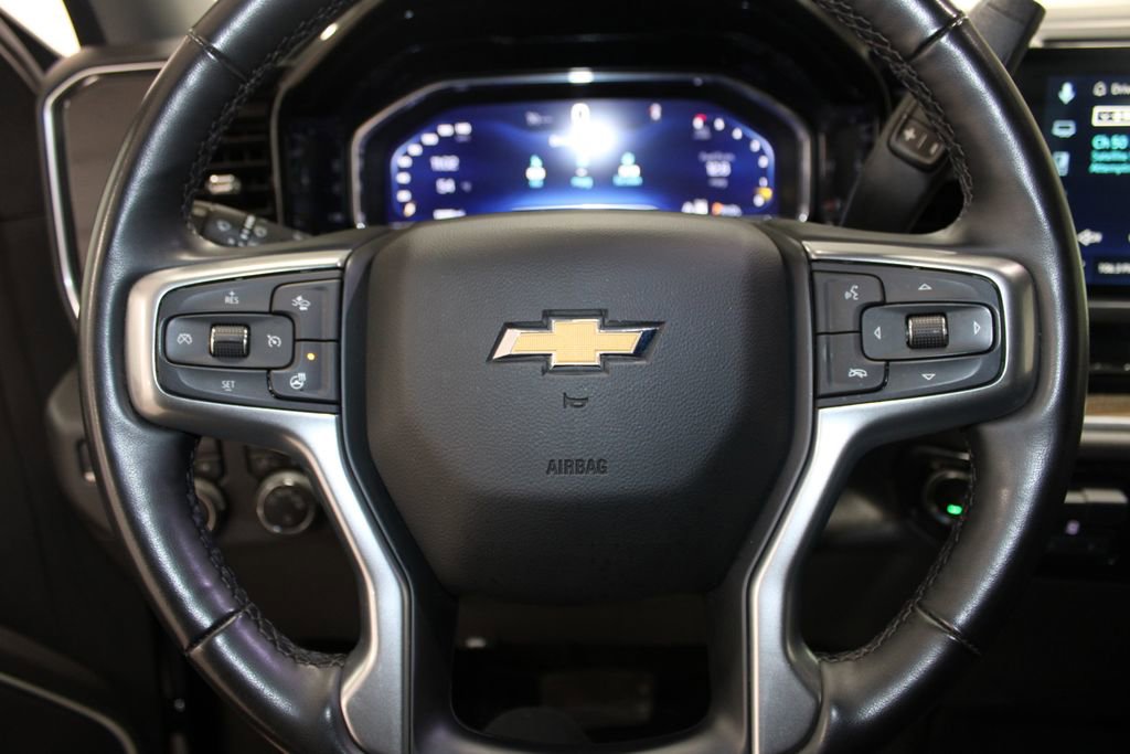 Used 2025 Chevrolet Silverado 1500 LT image 32