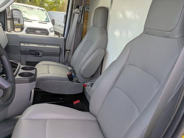 New 2026 Ford E-450 and Econoline 450 Super Duty w/ Power Equipment Group RWD image 14