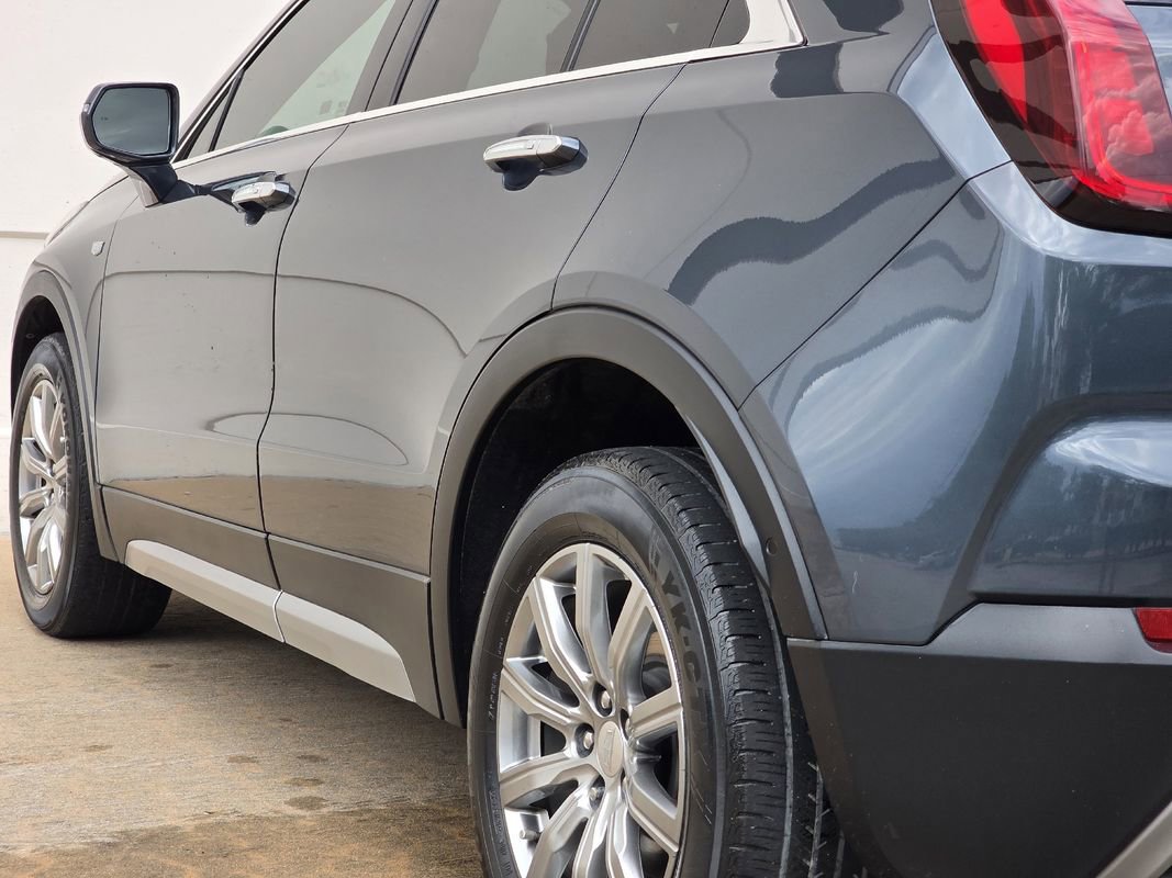 Used 2019 Cadillac XT4 Premium Luxury FWD image 40